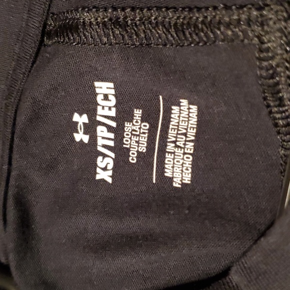 UNDER ARMOUR Women's Rock Vintage Iron Shirt - Picture 6 of 9